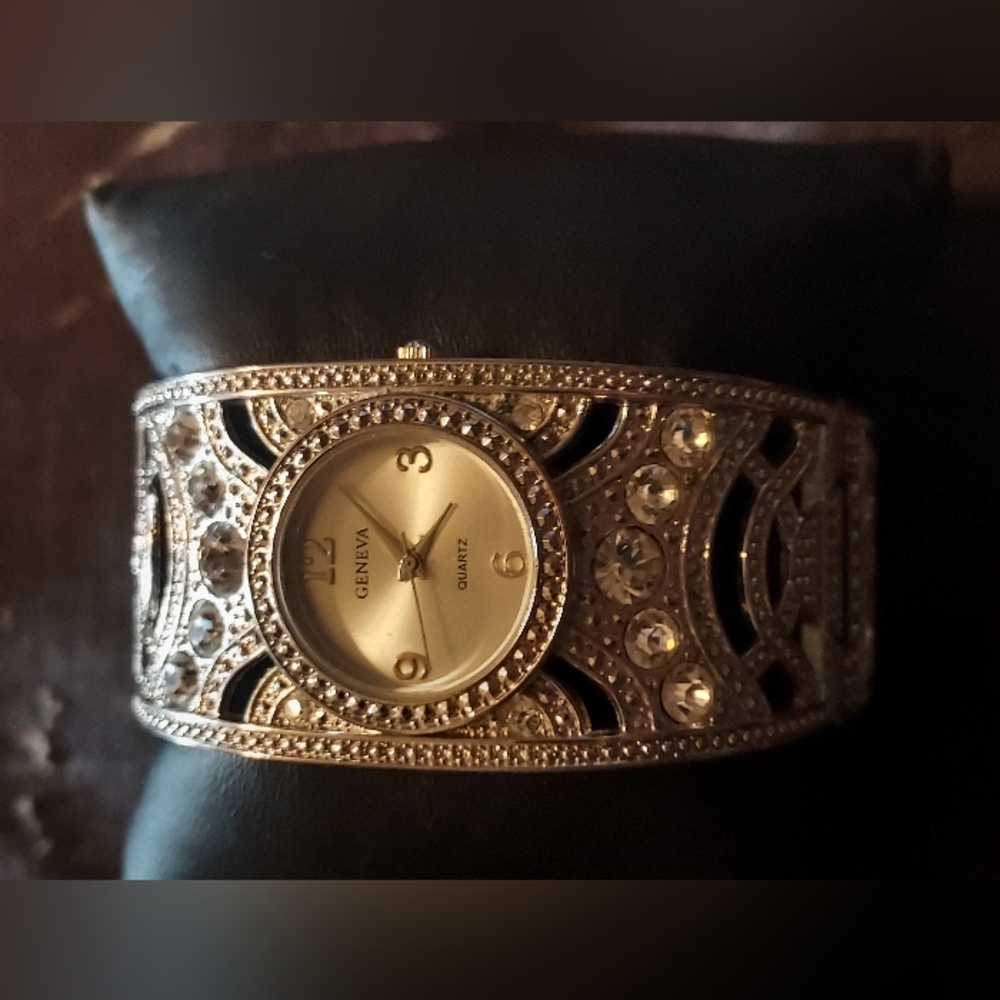 Geneva Quartz iced out cuff watch - Picture 2 of 7